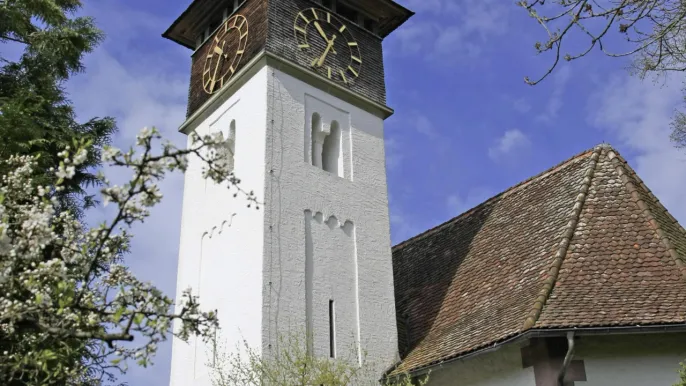 Kirche Sommer gr&ouml;sser (Foto: U. Friedrich)