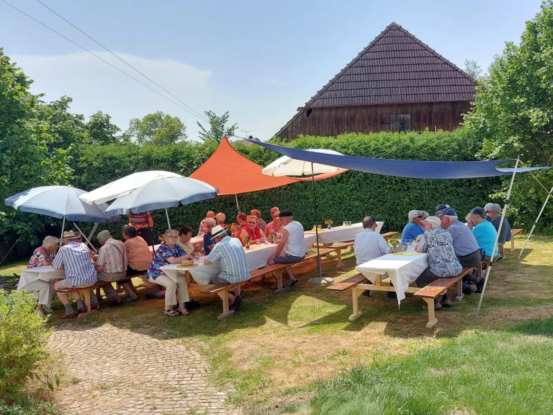 Gartenfest 2021-4 (Foto: Andrea Staub) Gartenfest 2021-4 (Foto: Andrea Staub)