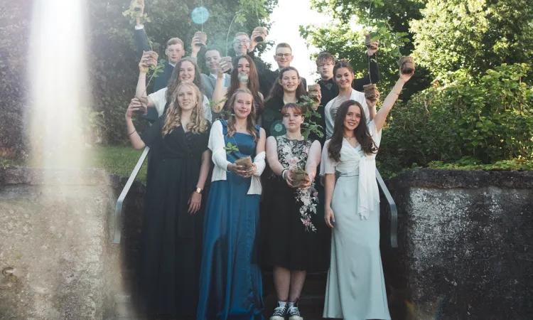 Konfirmation 2026 (Foto: Mara Flückiger) Konfirmation 2026 (Foto: Mara Flückiger)